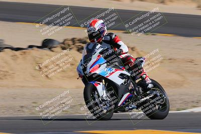 media/Oct-08-2022-SoCal Trackdays (Sat) [[1fc3beec89]]/Turn 10 (945am)/